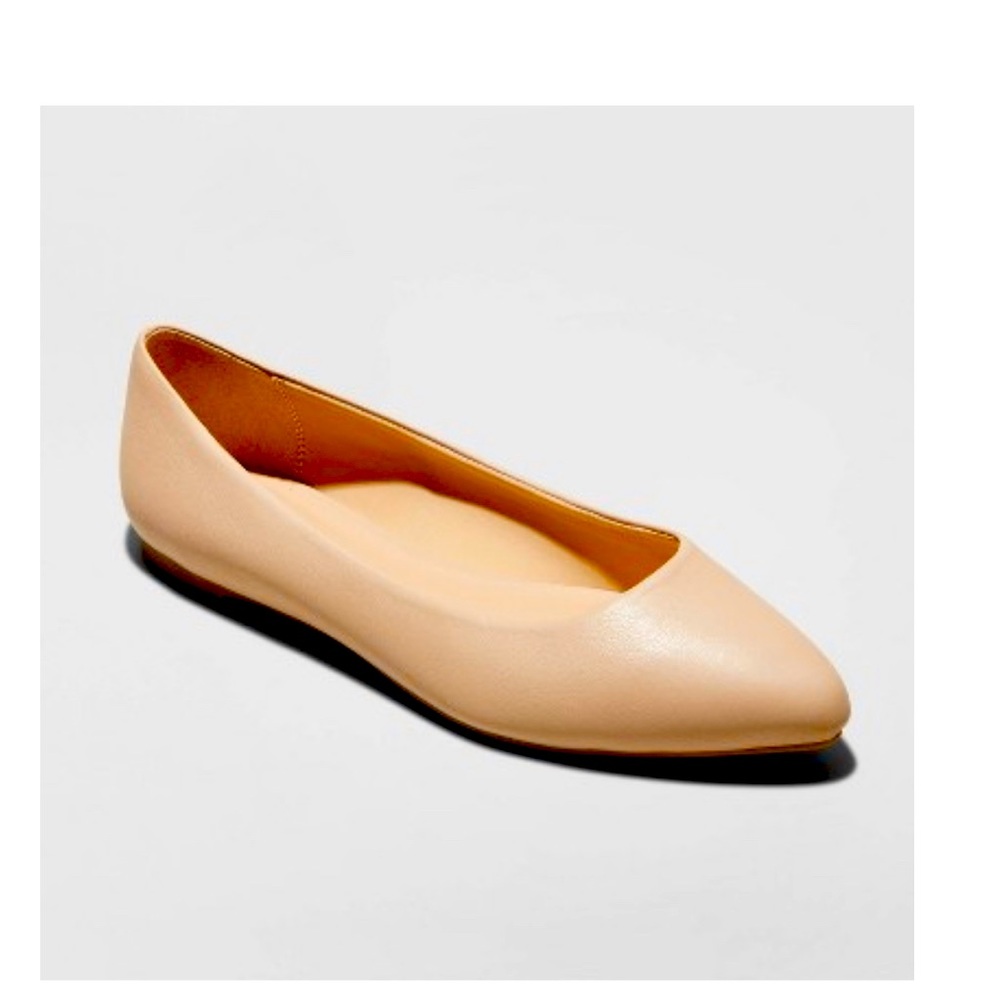 Size 11 wide shoes